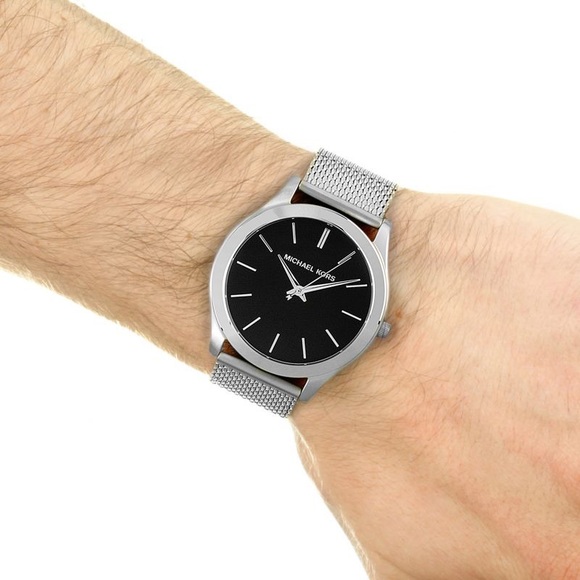 MICHAEL KORS “OVERSIZED SLIM RUNWAY” MESH MK8606 WATCH - Picture 3 of 4